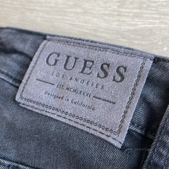 Guess - Men’s - Skinny jeans 30” waist - Picture 7 of 9